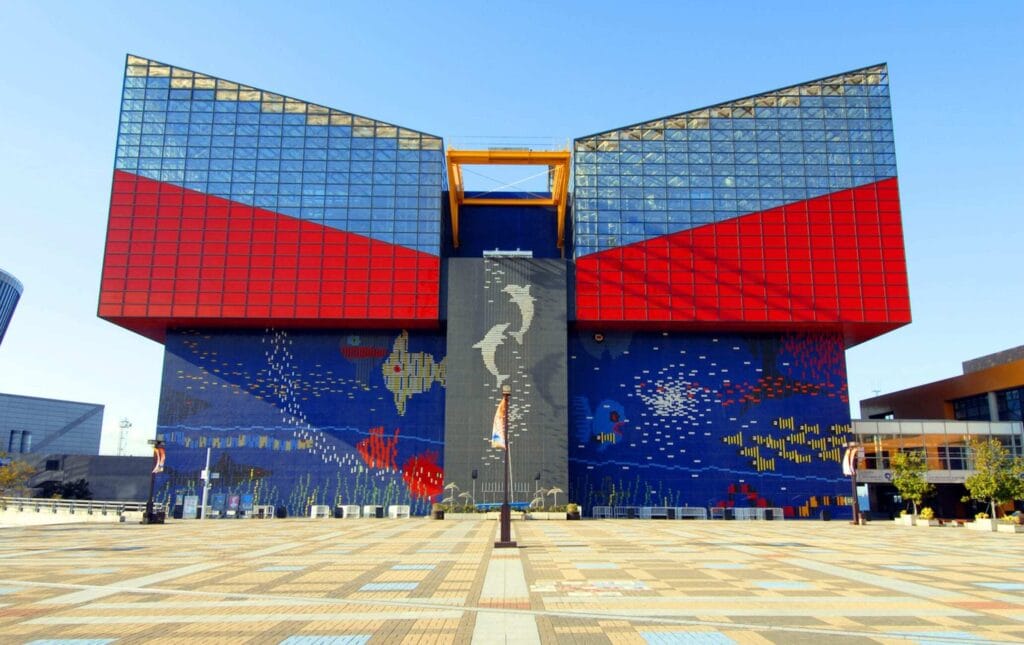 osaka aquarium kaiyukan