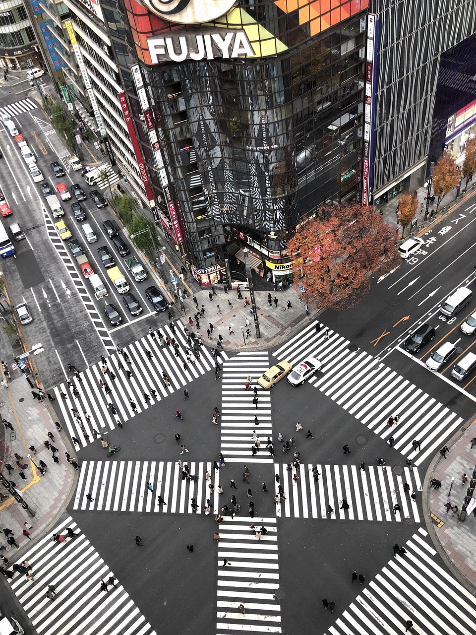 intersection, sukiyabashi, yurakucho, ginza, cityscape, outdoor, building, road, street, tokyo, japan, signboard, landscape, intersection, ginza, ginza, ginza, ginza, ginza, tokyo